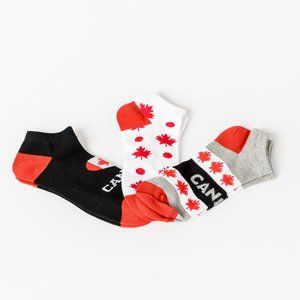 🇨🇦🇨🇦NWT Canada 3 sock package